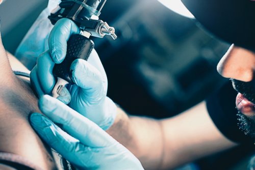 Toxic tattoo colouring can wind up in lymph nodes, according to new...
