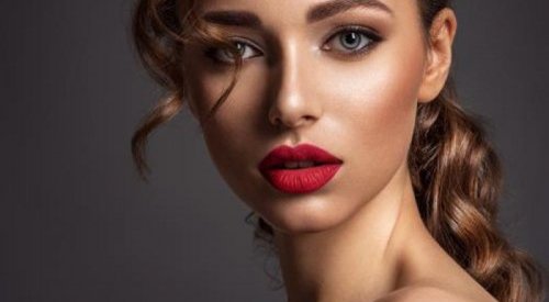 Givaudan addresses demand for natural make-up with a botanical red colour