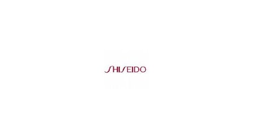 Shiseido's new lipstick pigment makes lips shining and hides wrinkles